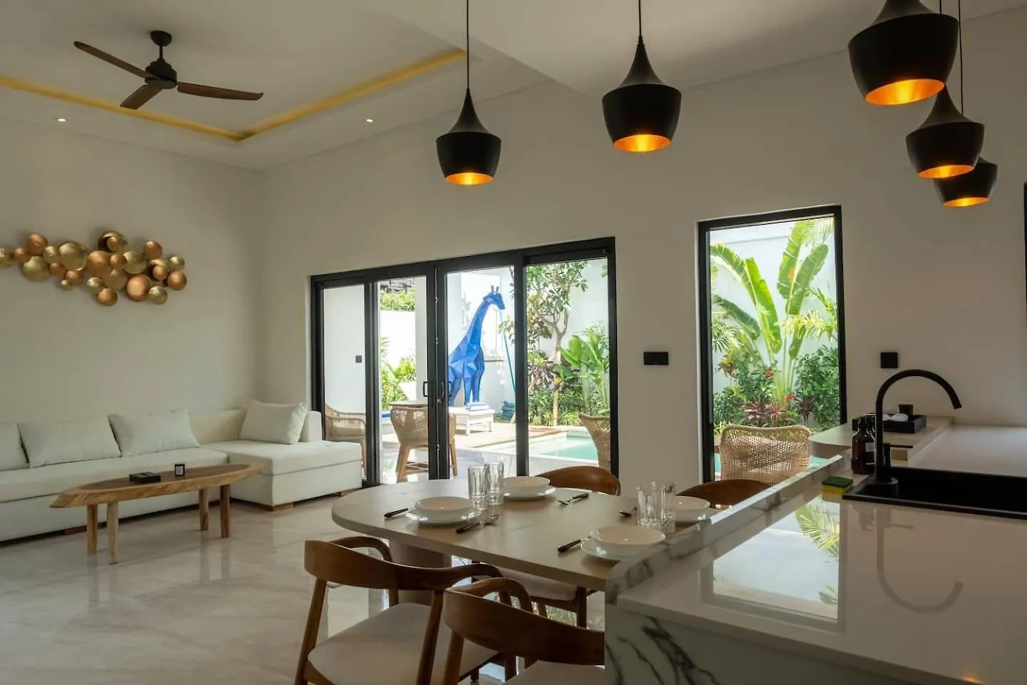 Luxury 3Br Villa In Seminyak 0*,